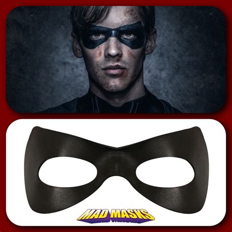 dc robin mask|More.